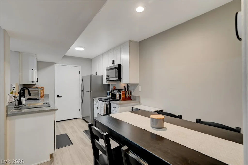 5260 Mission Monterey, Las Vegas, NV 89107