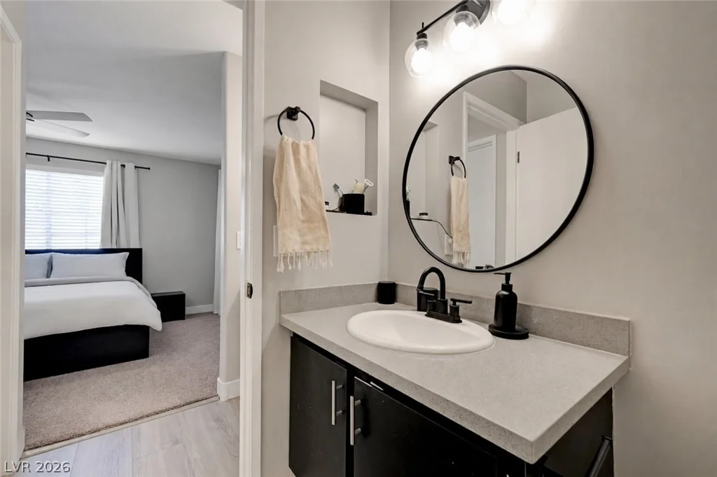 5260 Mission Monterey, Las Vegas, NV 89107