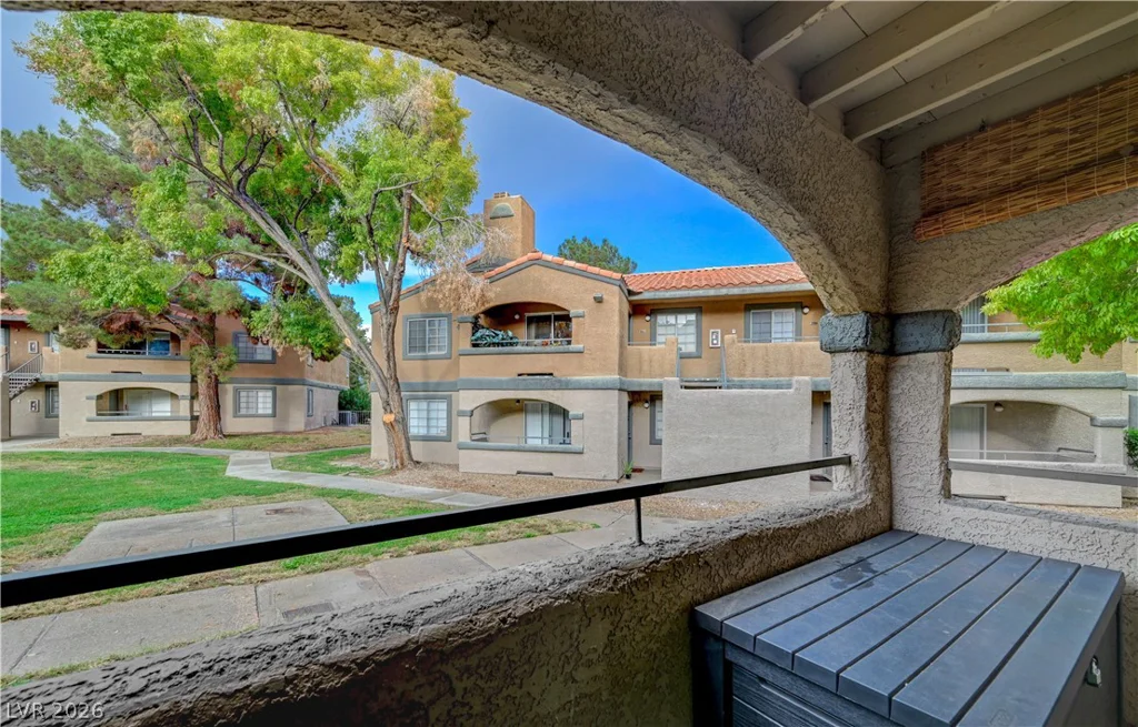 5260 Mission Monterey, Las Vegas, NV 89107
