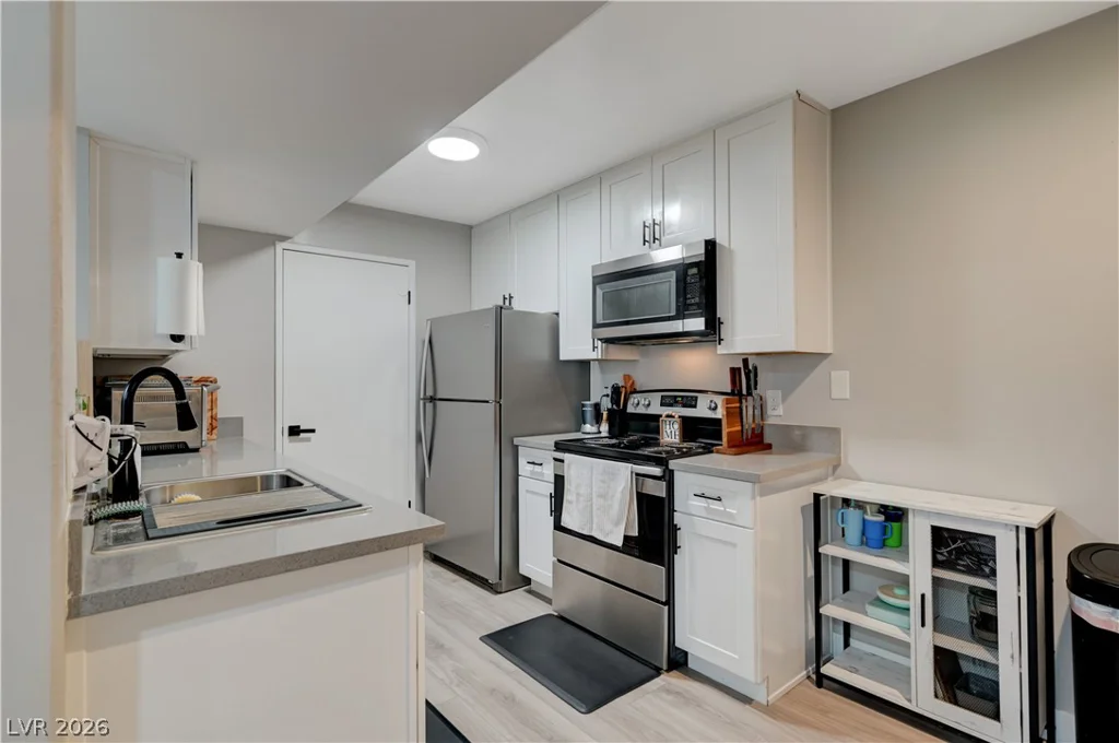 5260 Mission Monterey, Las Vegas, NV 89107