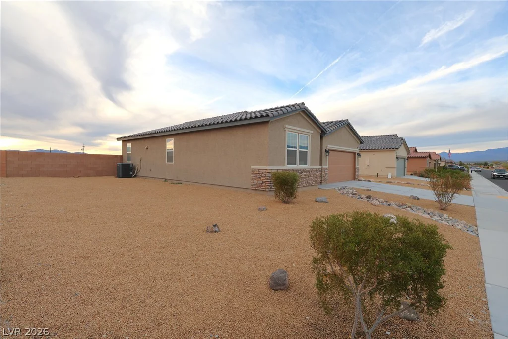 5658 Chippewa, Pahrump, NV 89061