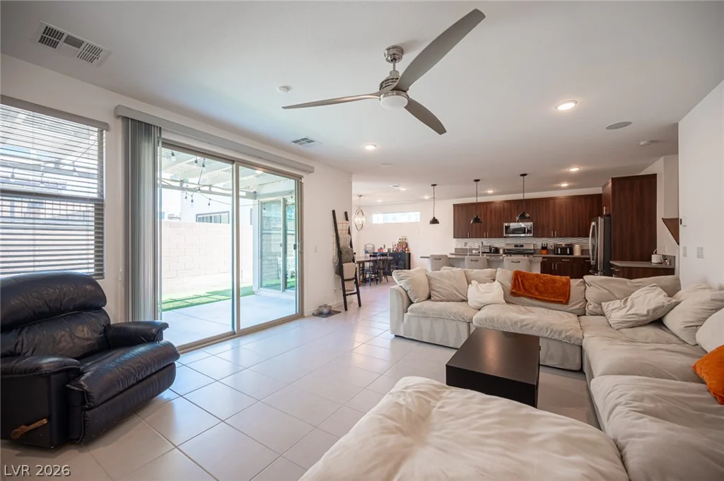 524 Grand Cascade, North Las Vegas, NV 89084