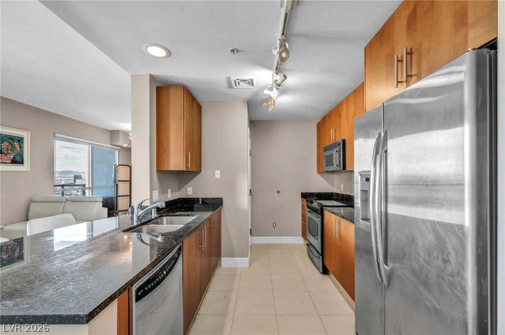 200 Sahara, Las Vegas, NV 89102