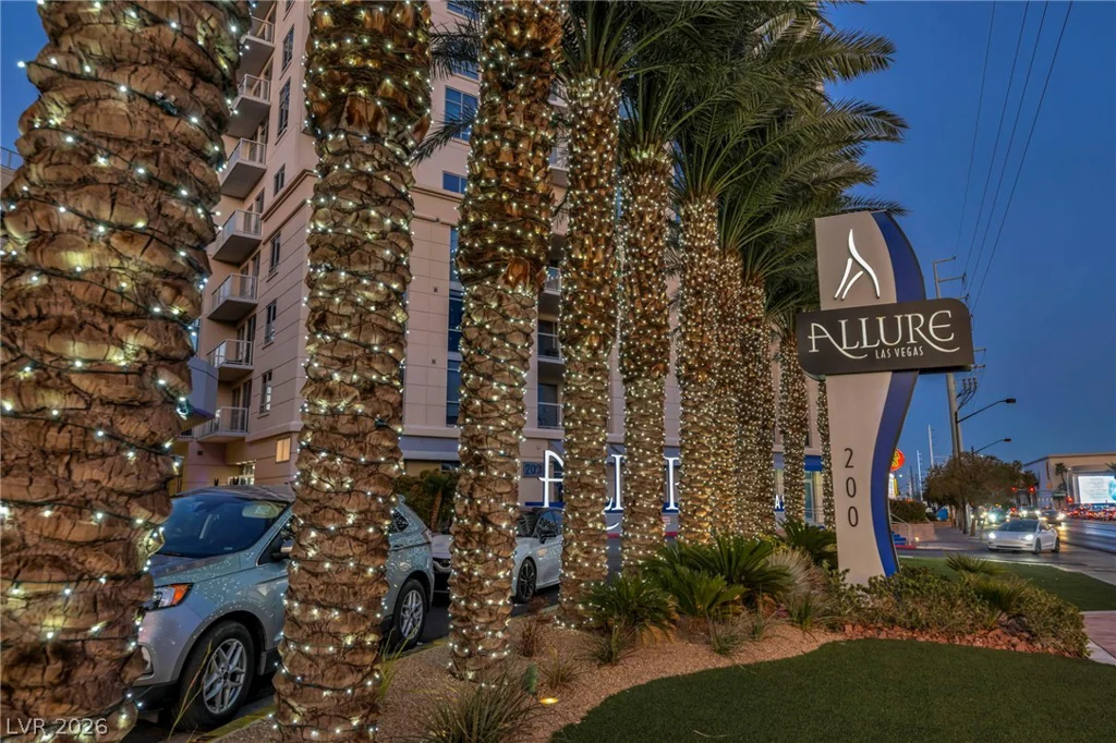 200 Sahara, Las Vegas, NV 89102