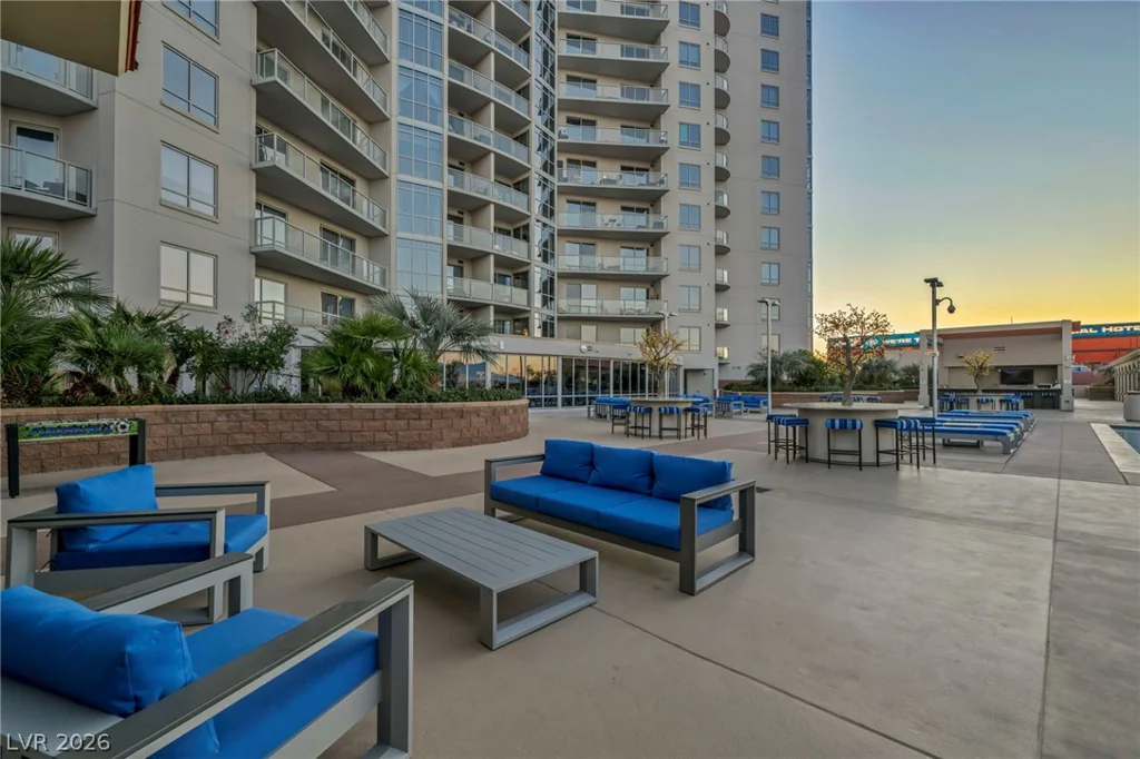 200 Sahara, Las Vegas, NV 89102