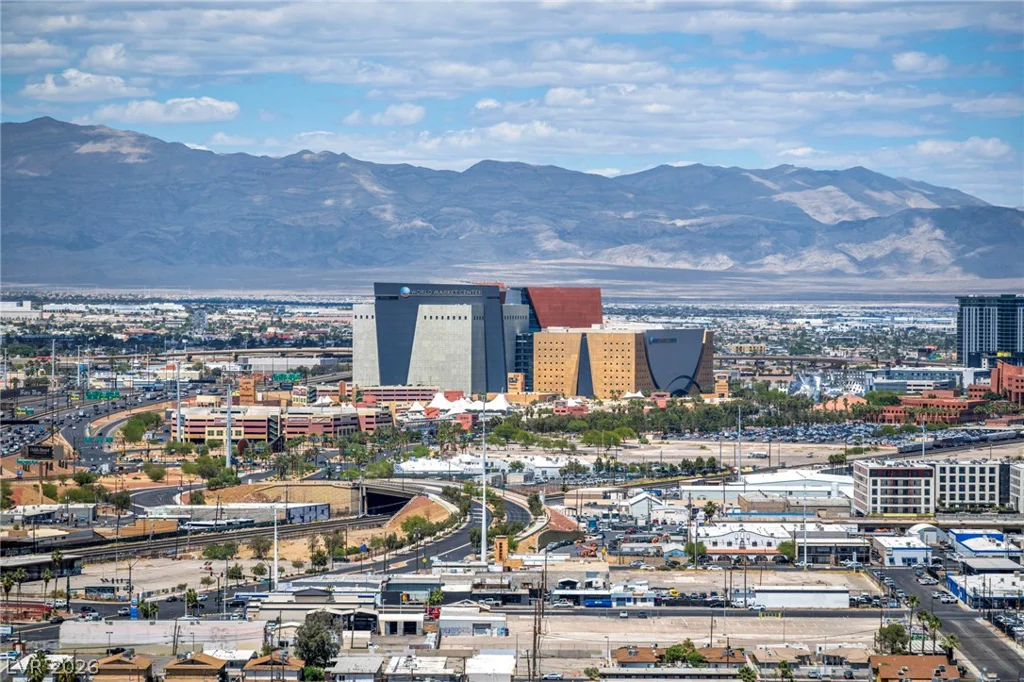 200 Sahara, Las Vegas, NV 89102