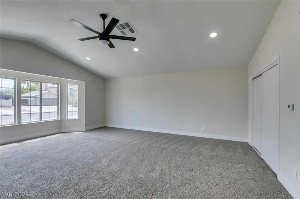 4702 Black Stallion, North Las Vegas, NV 89031