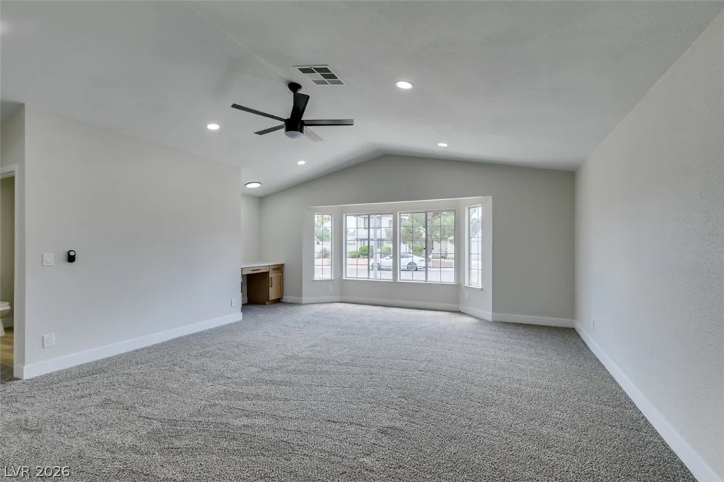 4702 Black Stallion, North Las Vegas, NV 89031