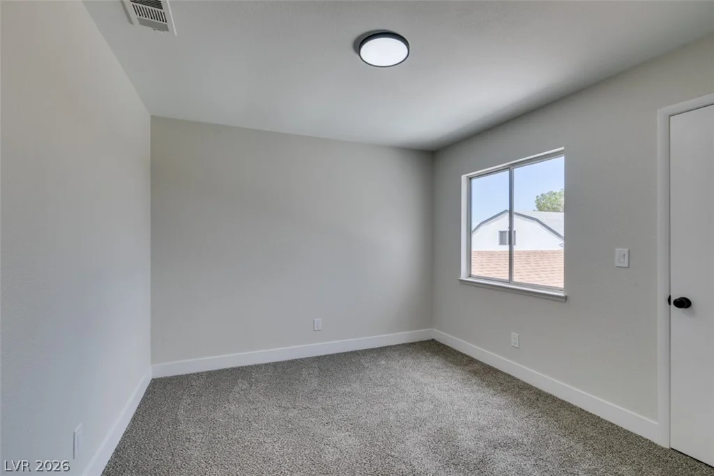 4702 Black Stallion, North Las Vegas, NV 89031