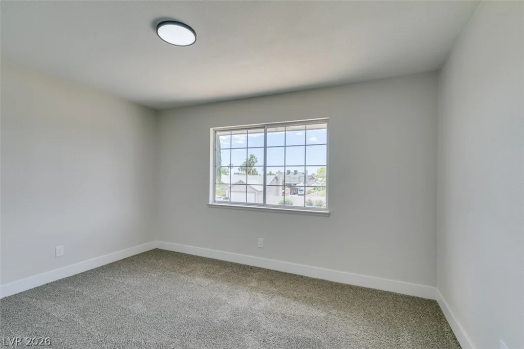 4702 Black Stallion, North Las Vegas, NV 89031