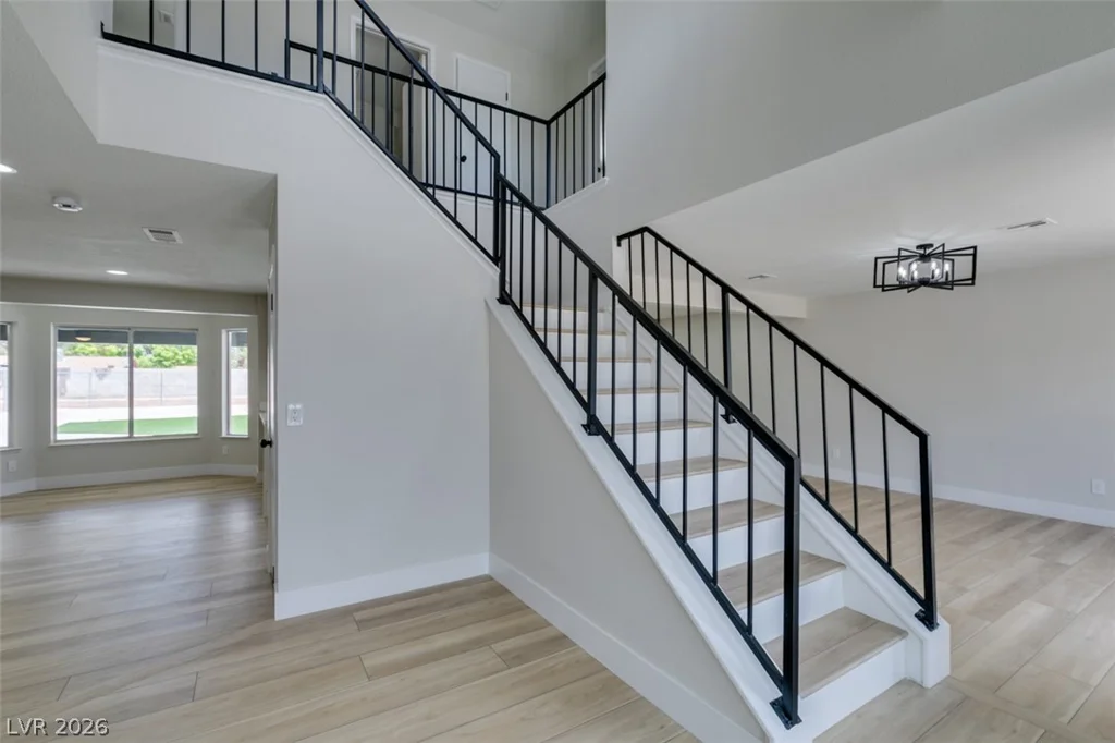 4702 Black Stallion, North Las Vegas, NV 89031