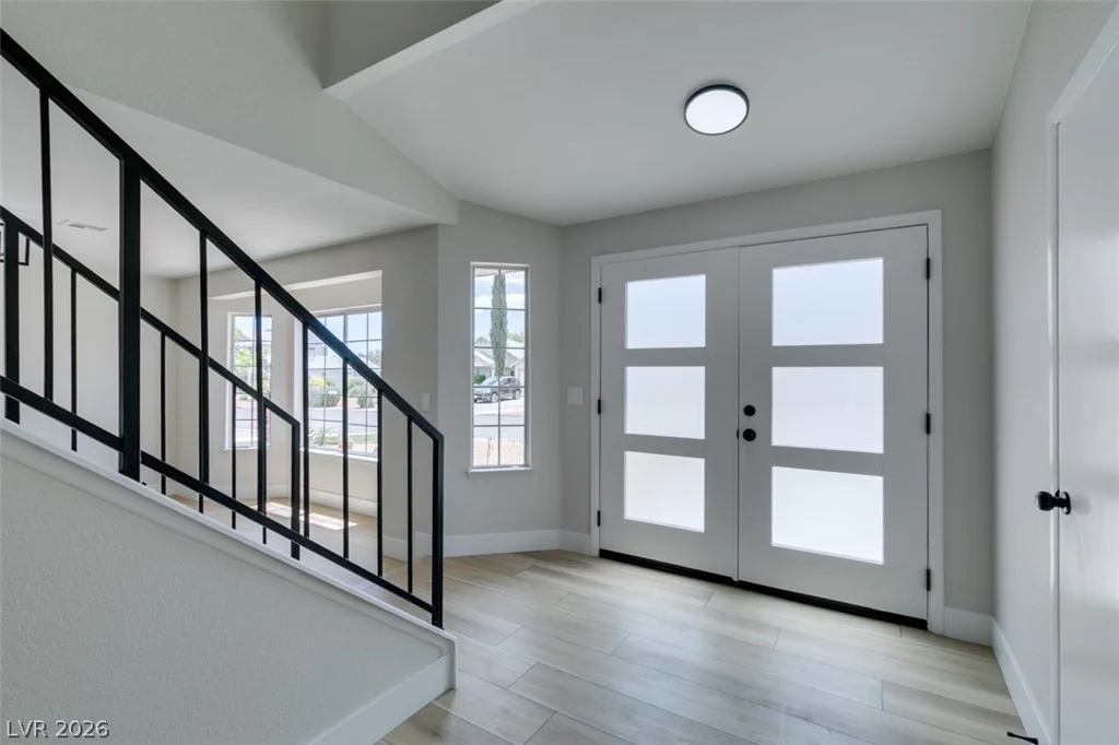 4702 Black Stallion, North Las Vegas, NV 89031
