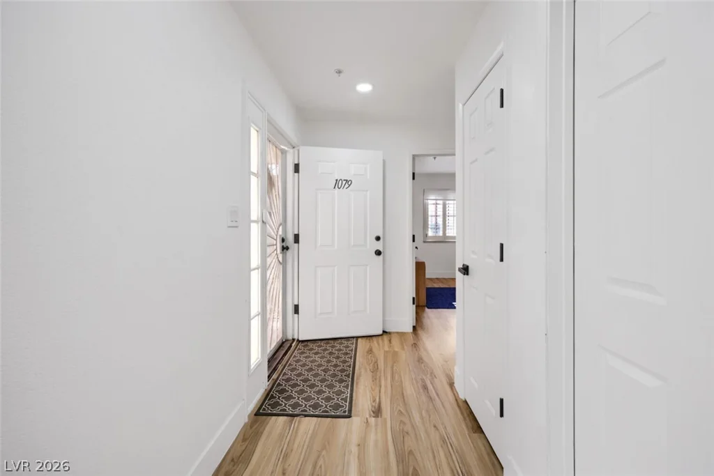 2851 Valley View, Las Vegas, NV 89102
