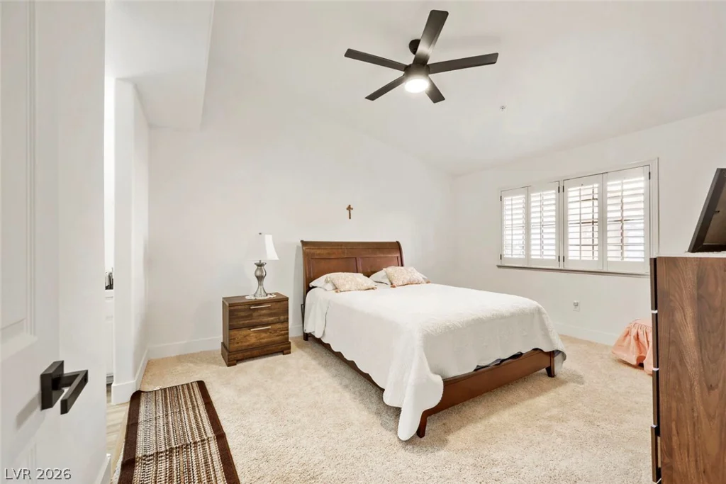 2851 Valley View, Las Vegas, NV 89102