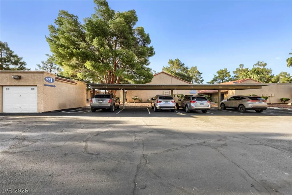 2851 Valley View, Las Vegas, NV 89102