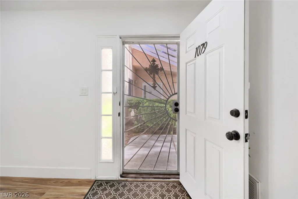 2851 Valley View, Las Vegas, NV 89102