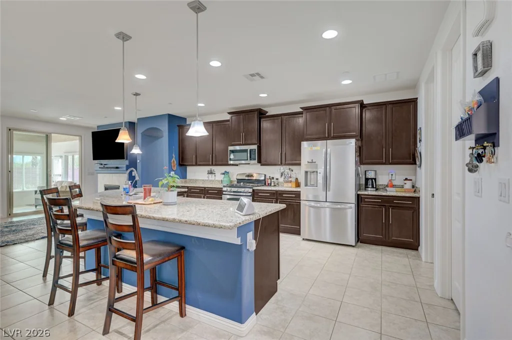 676 Suguaro Bluffs, Henderson, NV 89014