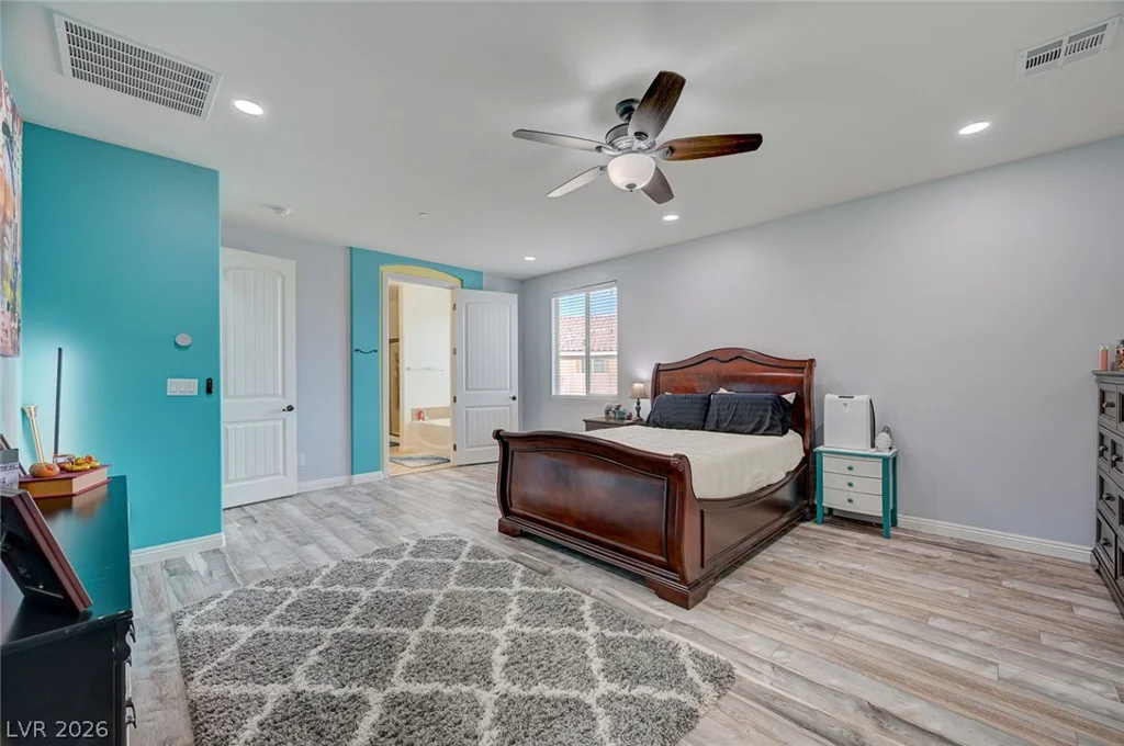 676 Suguaro Bluffs, Henderson, NV 89014