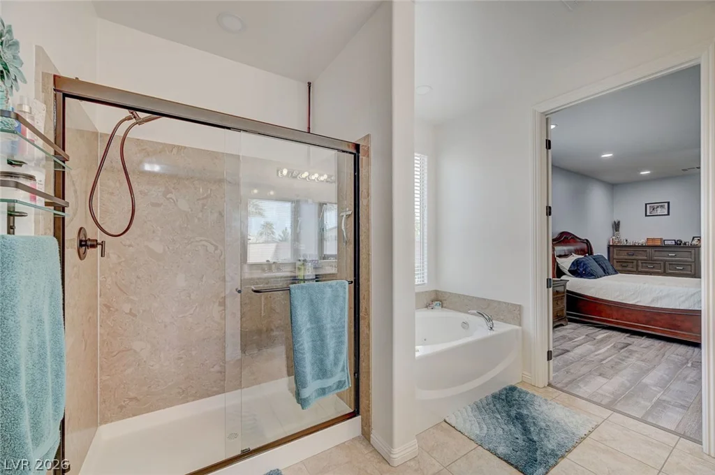 676 Suguaro Bluffs, Henderson, NV 89014