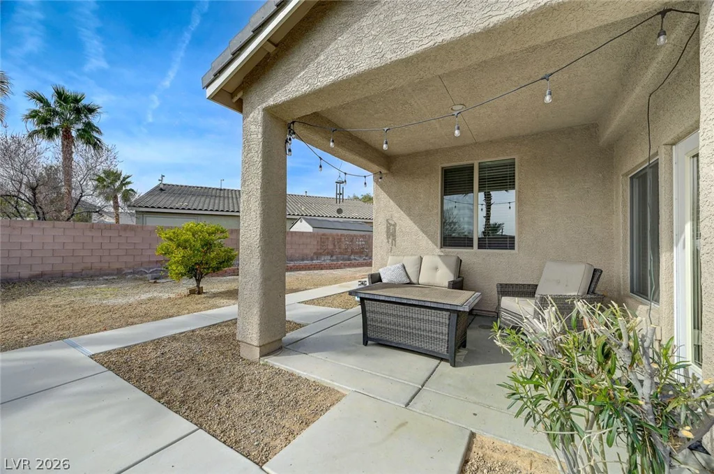 676 Suguaro Bluffs, Henderson, NV 89014