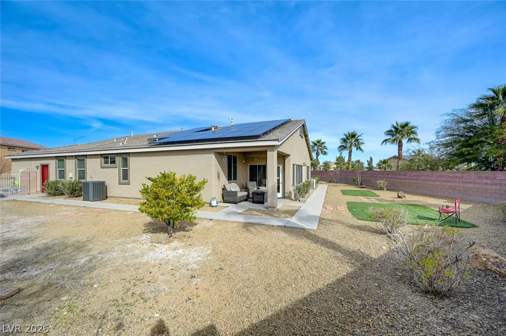 676 Suguaro Bluffs, Henderson, NV 89014