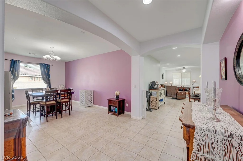 676 Suguaro Bluffs, Henderson, NV 89014