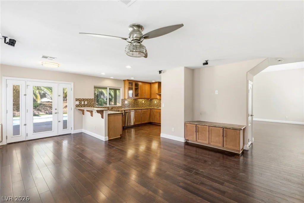 8611 Bolin, Las Vegas, NV 89123