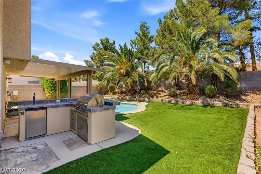 8611 Bolin, Las Vegas, NV 89123