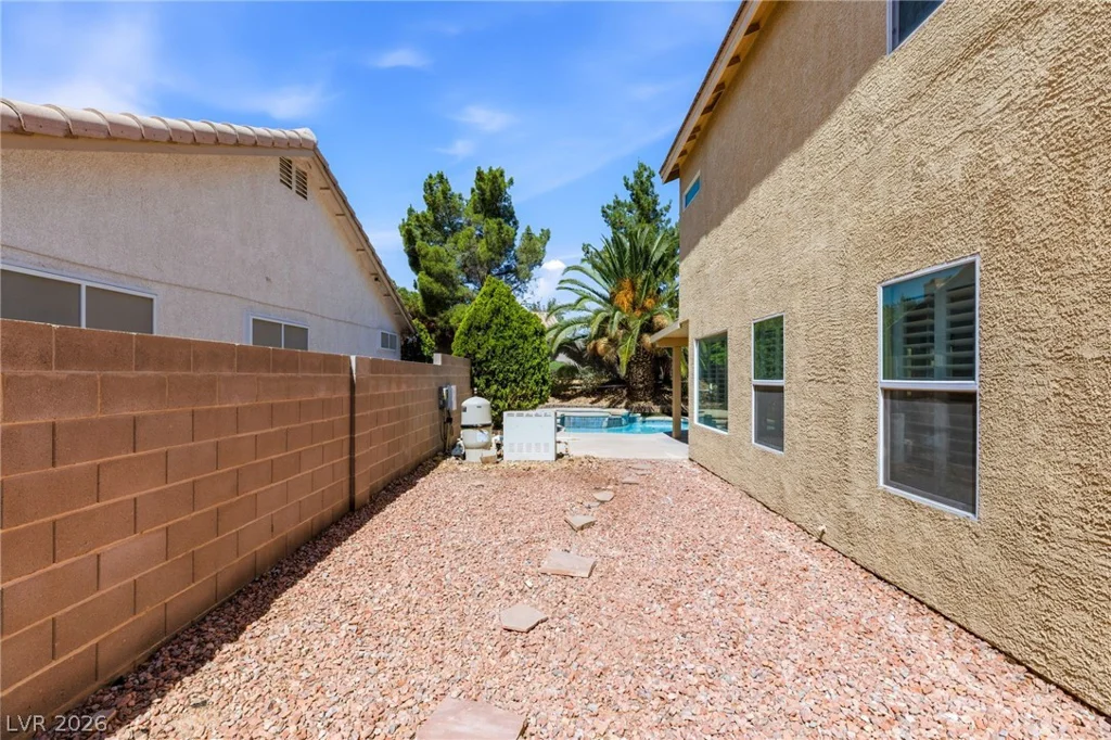 8611 Bolin, Las Vegas, NV 89123