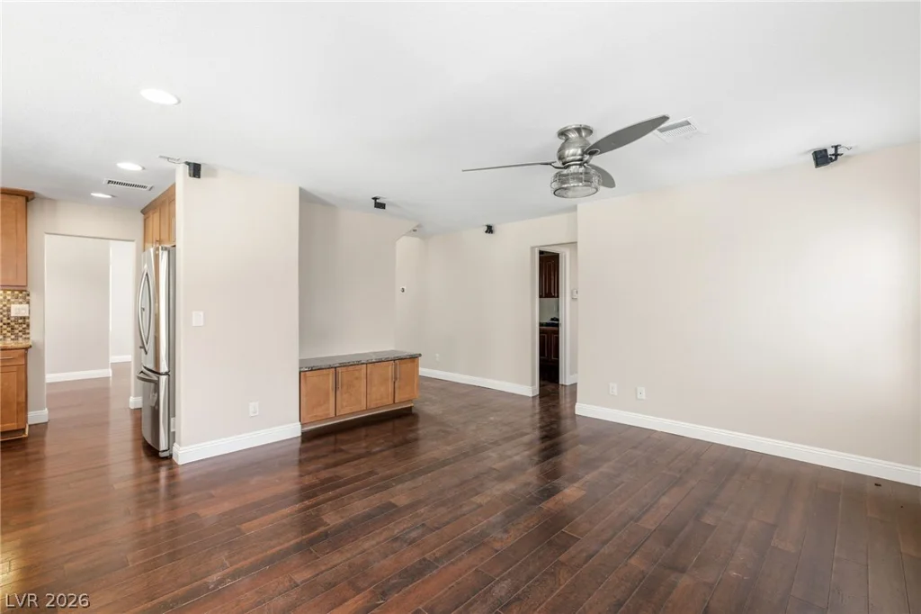 8611 Bolin, Las Vegas, NV 89123