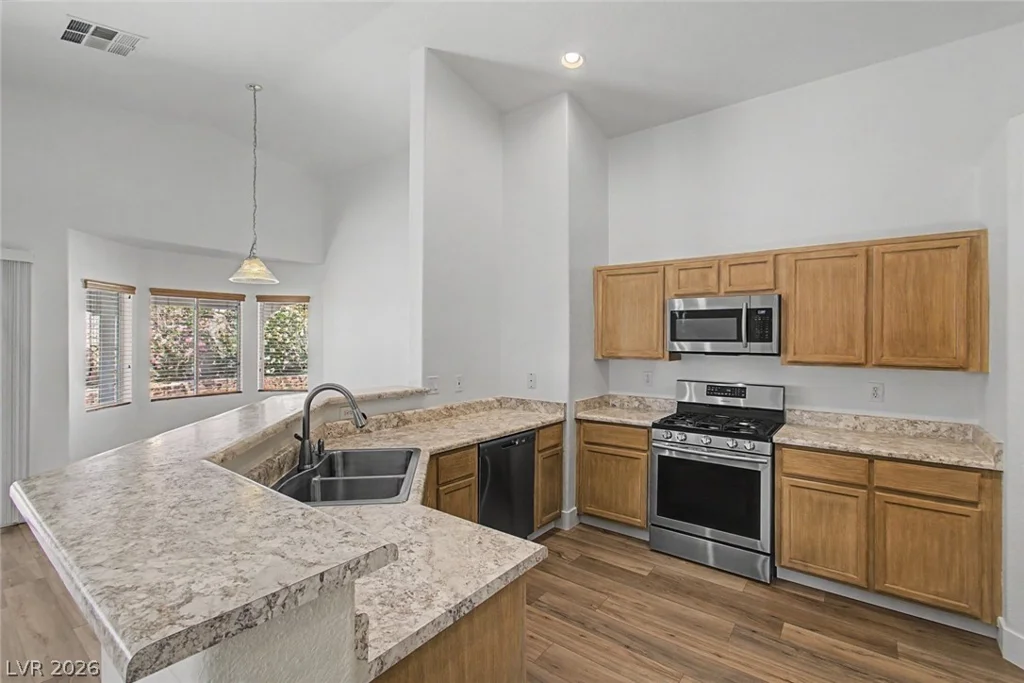 1424 Iris Kelly, North Las Vegas, NV 89081
