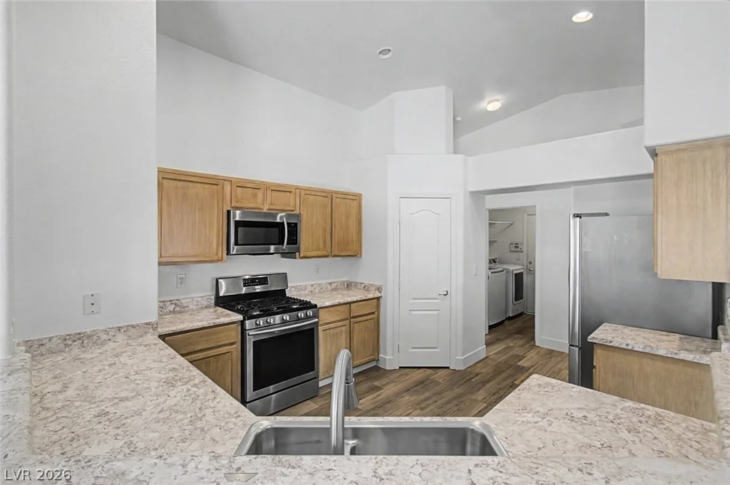 1424 Iris Kelly, North Las Vegas, NV 89081