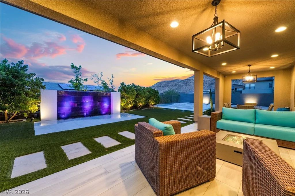 6812 Double Star, Las Vegas, NV 89135