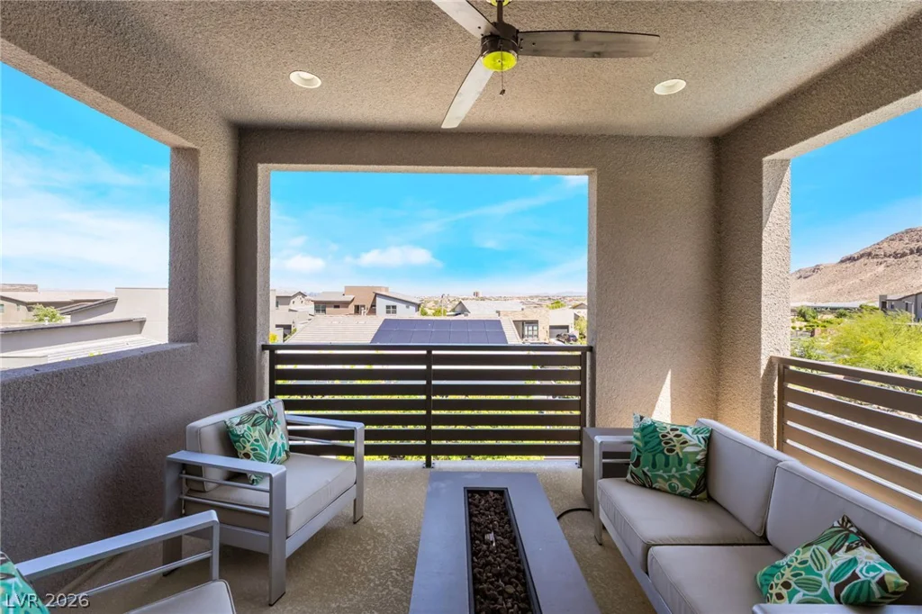 6812 Double Star, Las Vegas, NV 89135