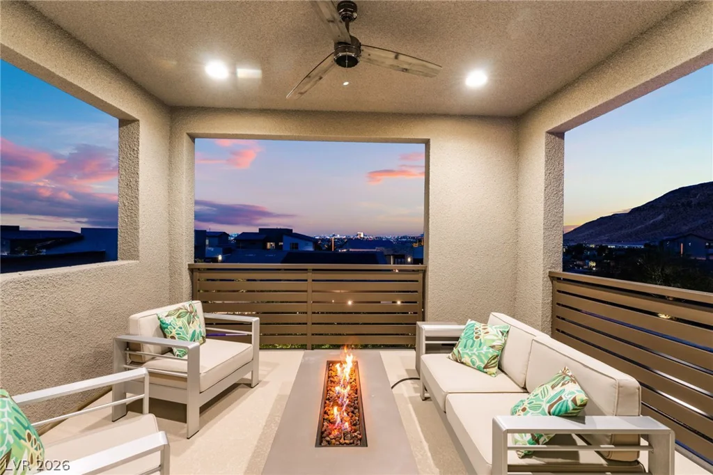 6812 Double Star, Las Vegas, NV 89135