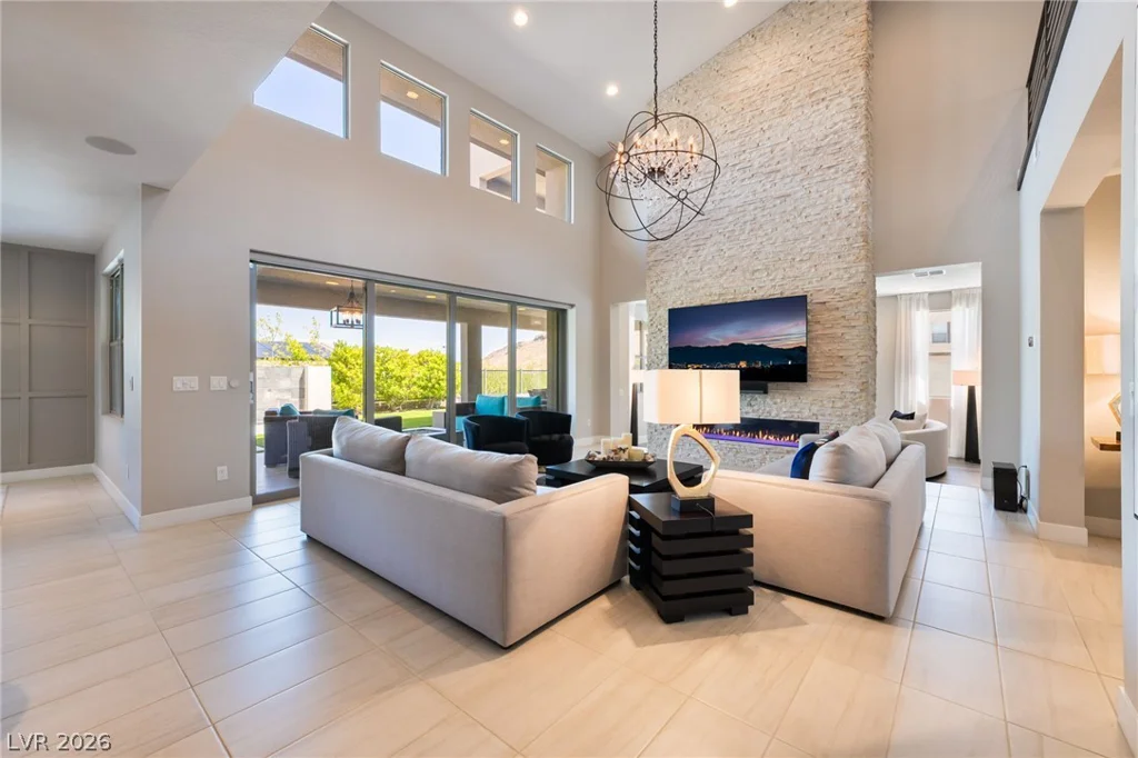 6812 Double Star, Las Vegas, NV 89135