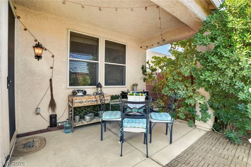 6716 Grandview Ridge, Las Vegas, NV 89139