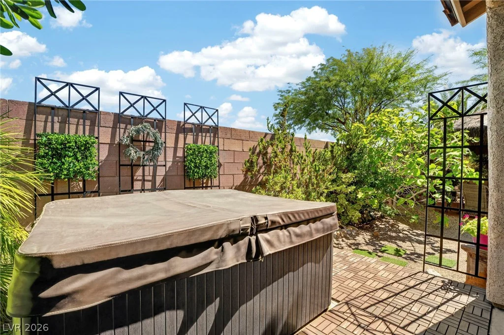 6716 Grandview Ridge, Las Vegas, NV 89139