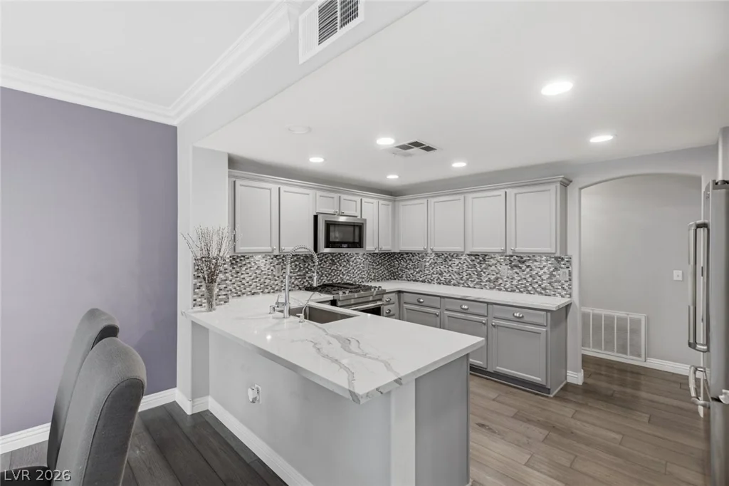 830 Cozette, Las Vegas, NV 89144