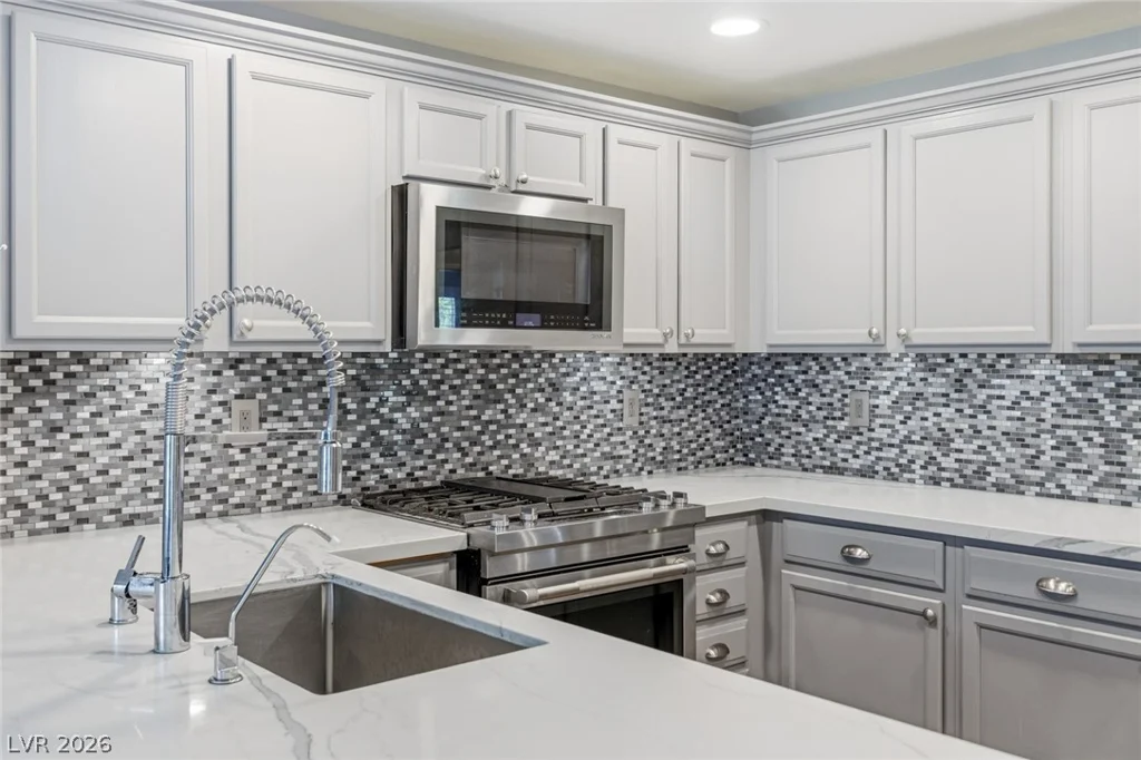 830 Cozette, Las Vegas, NV 89144