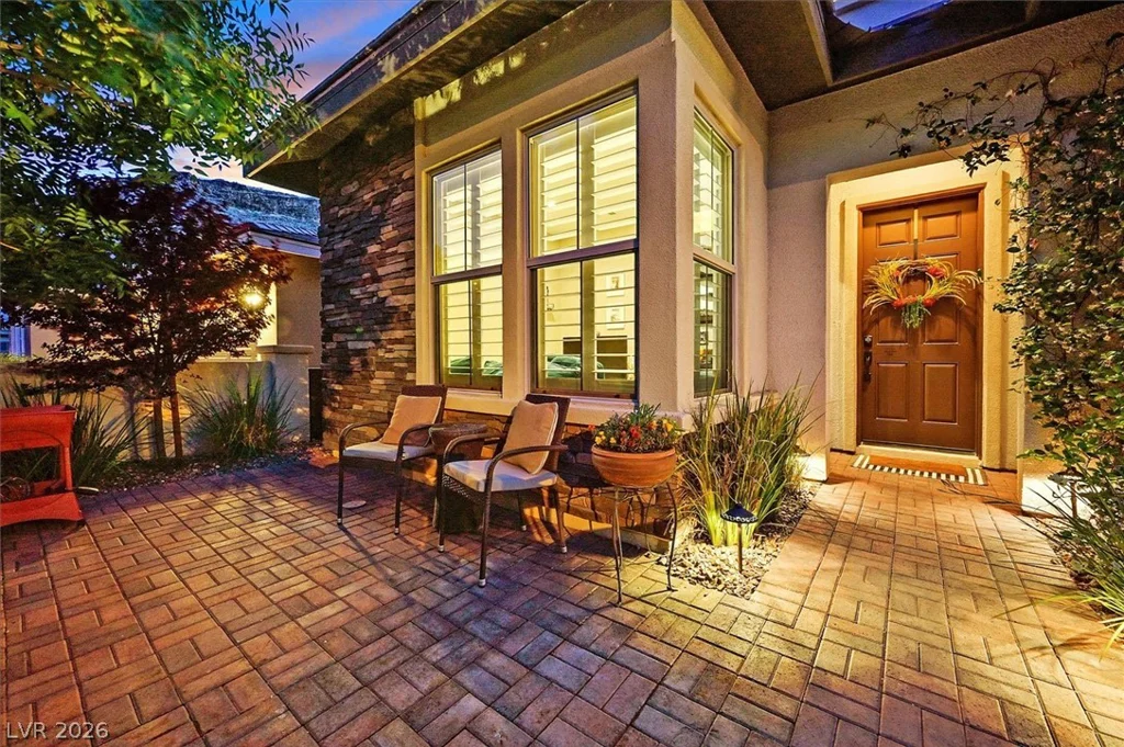 5881 Heaven View, Las Vegas, NV 89135