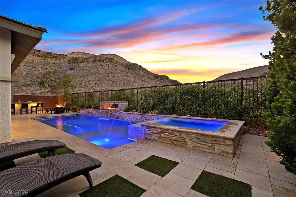5881 Heaven View, Las Vegas, NV 89135