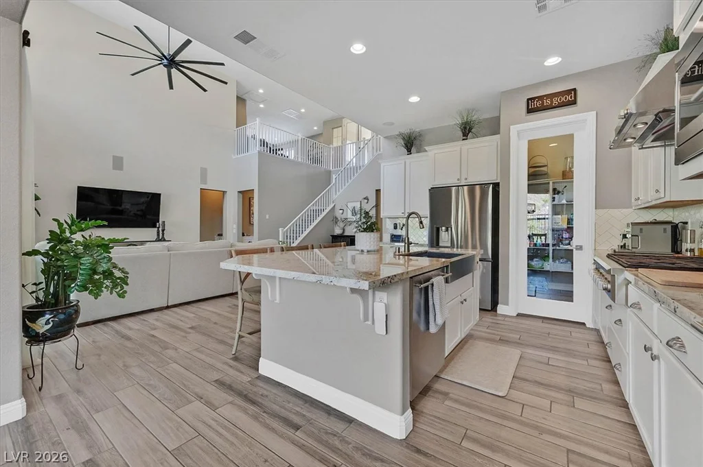5881 Heaven View, Las Vegas, NV 89135