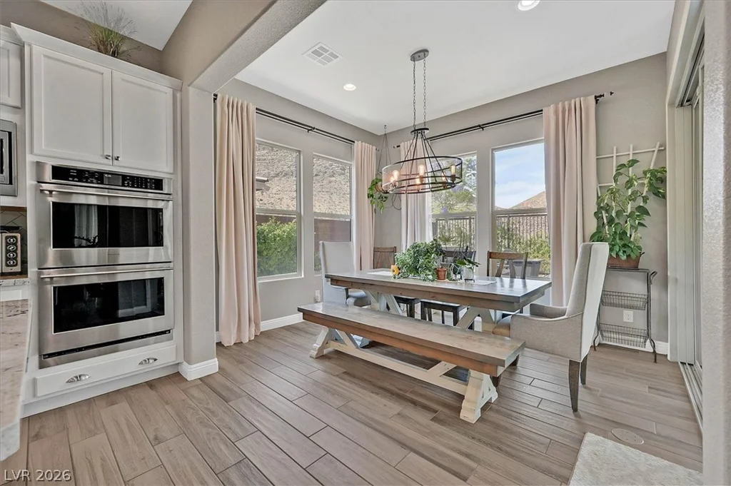 5881 Heaven View, Las Vegas, NV 89135