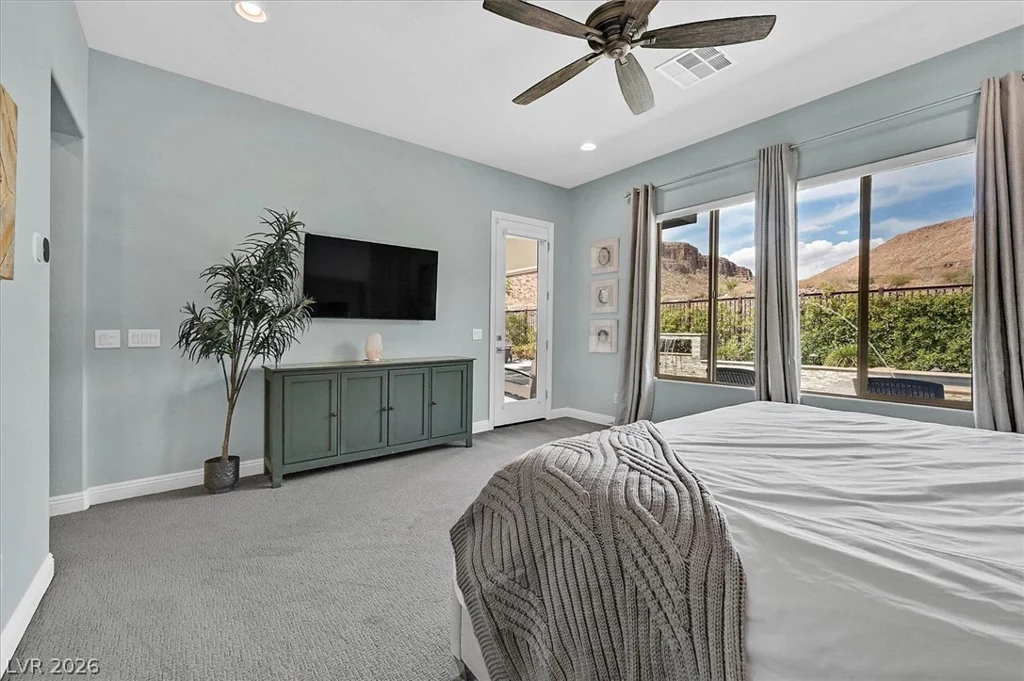 5881 Heaven View, Las Vegas, NV 89135