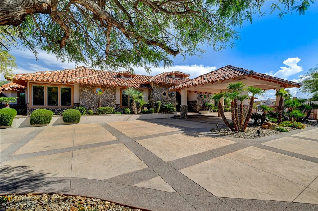 5520 Mount Diablo, Las Vegas, NV 89118