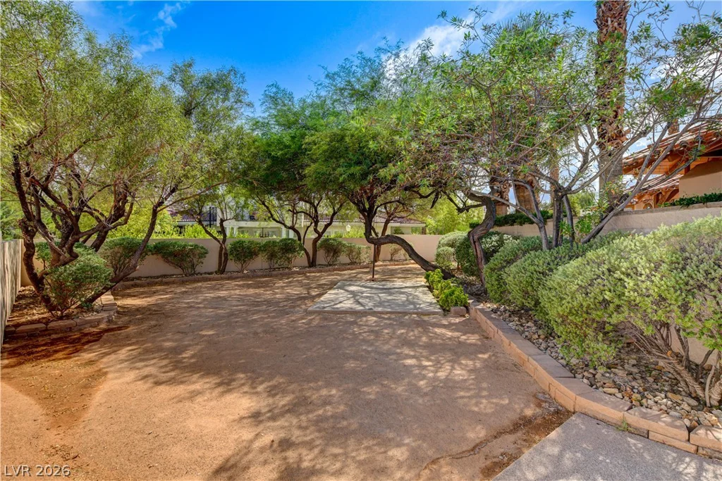 5520 Mount Diablo, Las Vegas, NV 89118