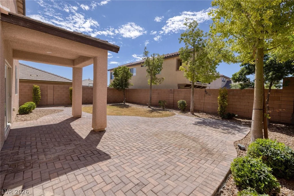 10329 Ironwood Pass, Las Vegas, NV 89166