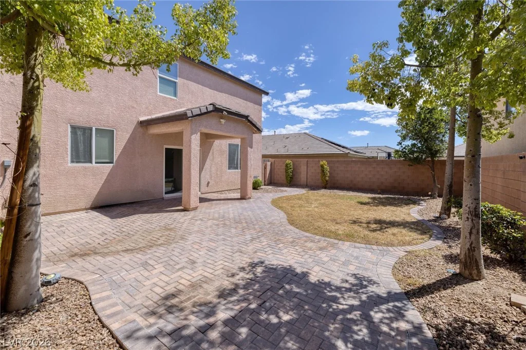 10329 Ironwood Pass, Las Vegas, NV 89166