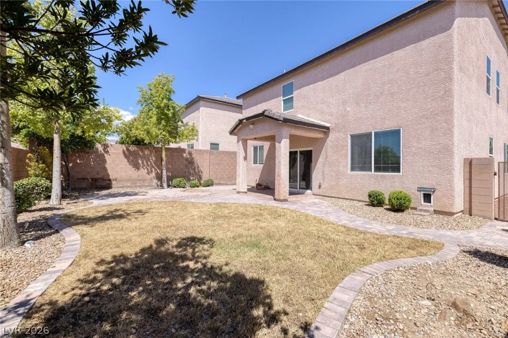 10329 Ironwood Pass, Las Vegas, NV 89166